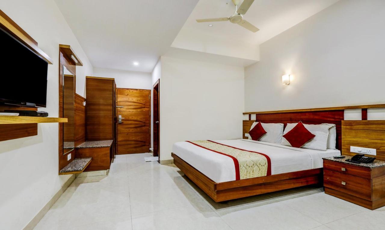Hotel U.T.Elegance Bangalore Dış mekan fotoğraf
