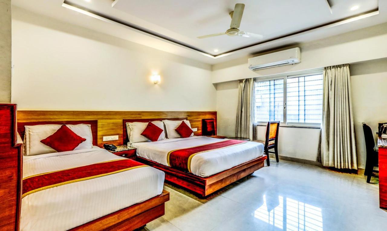 Hotel U.T.Elegance Bangalore Dış mekan fotoğraf