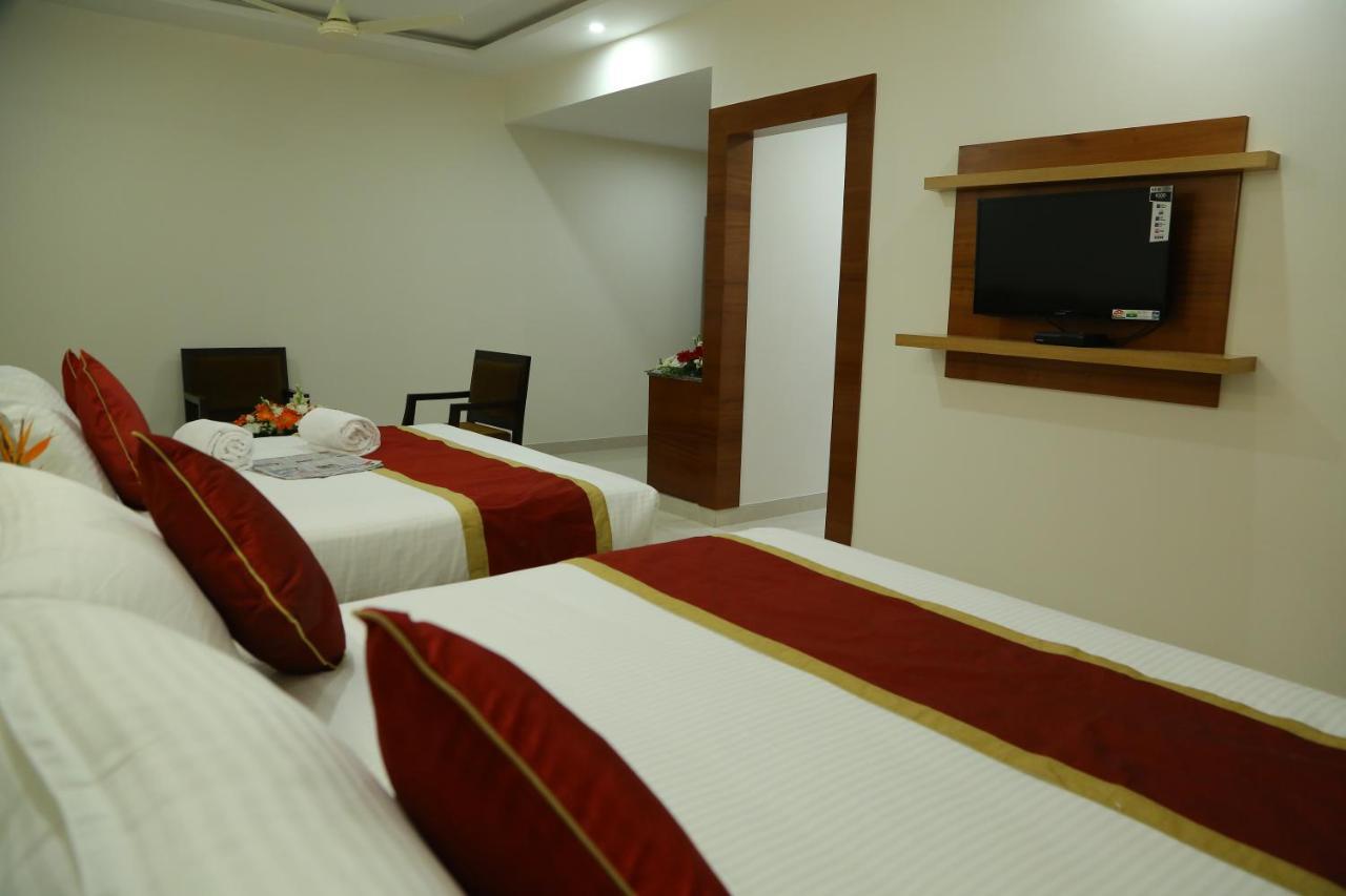 Hotel U.T.Elegance Bangalore Dış mekan fotoğraf