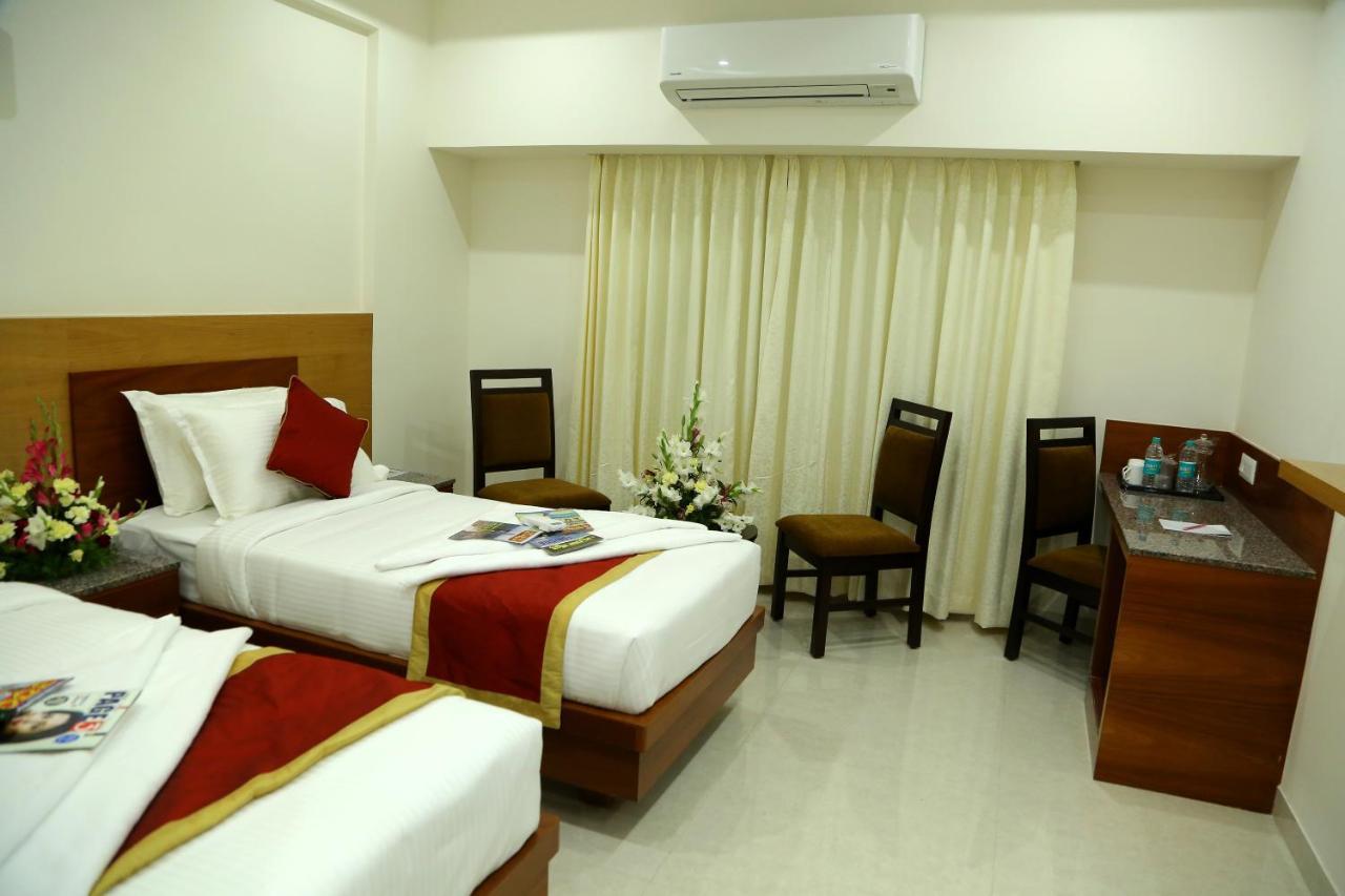 Hotel U.T.Elegance Bangalore Dış mekan fotoğraf
