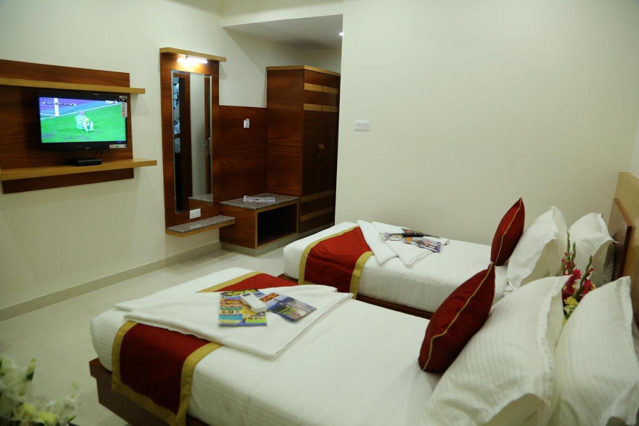 Hotel U.T.Elegance Bangalore Dış mekan fotoğraf