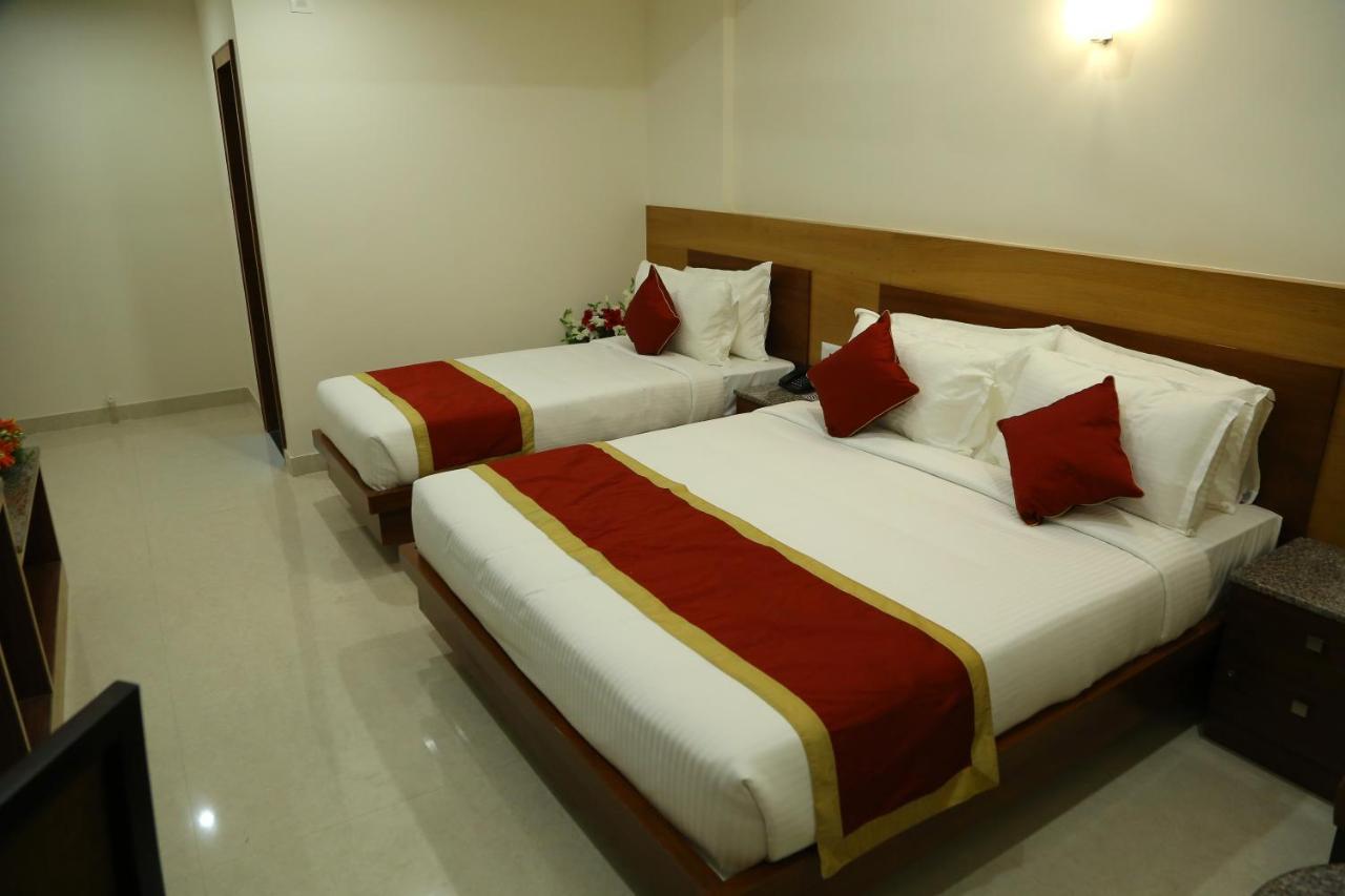 Hotel U.T.Elegance Bangalore Dış mekan fotoğraf