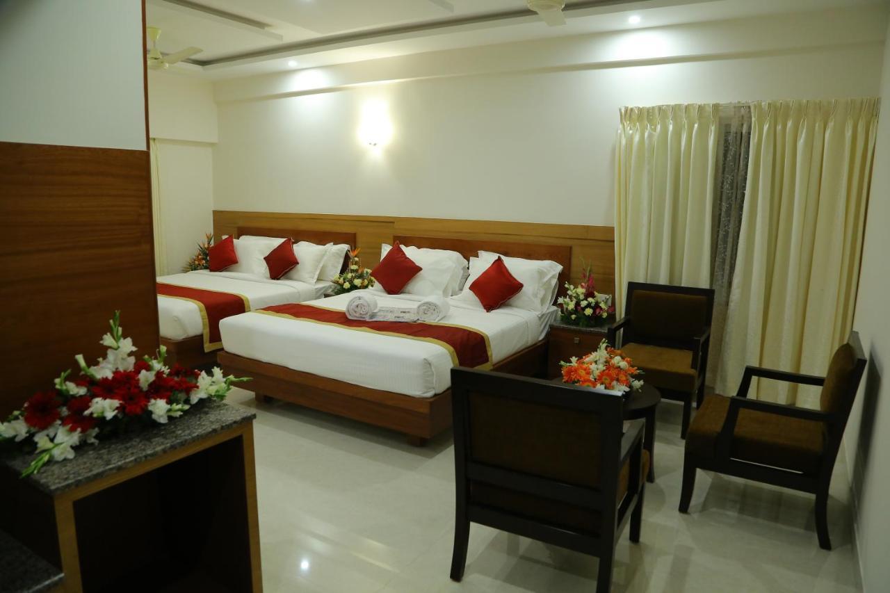 Hotel U.T.Elegance Bangalore Dış mekan fotoğraf