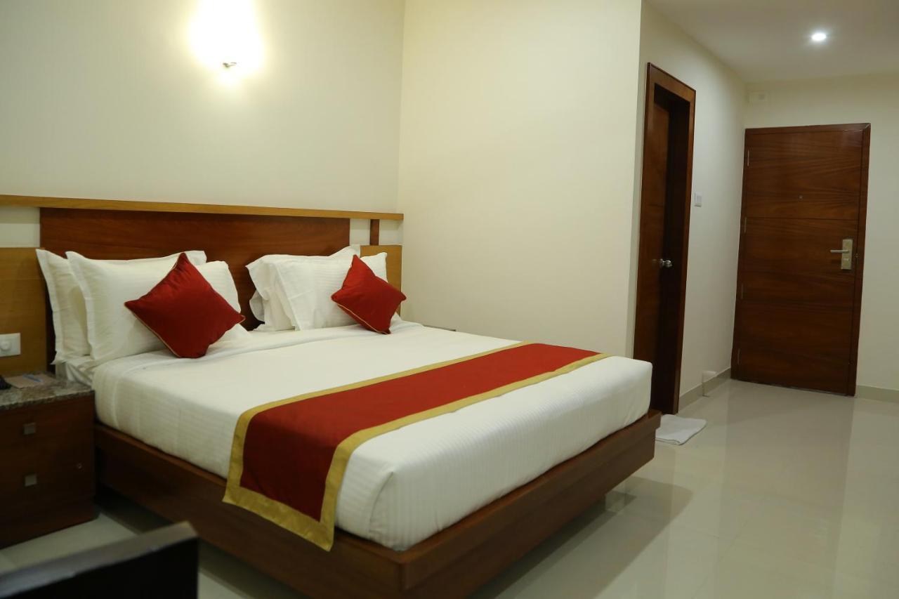Hotel U.T.Elegance Bangalore Dış mekan fotoğraf