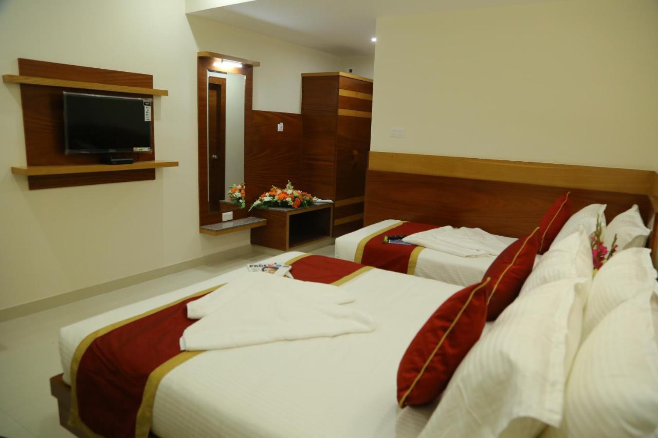 Hotel U.T.Elegance Bangalore Dış mekan fotoğraf